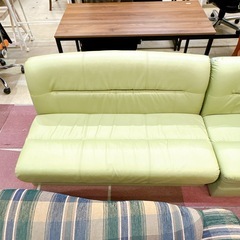 ３人掛け ソファ グリーン系の画像