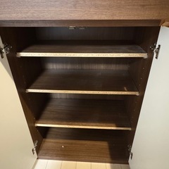 【無料】食器棚の画像