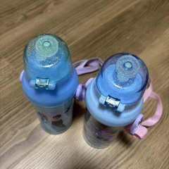 【受渡し者決定】子供用水筒　アナと雪の女王　単品も可の画像