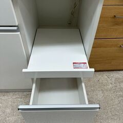 ★リユースのサカイ高崎店★TJ13523  食器棚 白 H183×D52×W80 クリーニング済みの画像