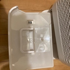ジャンク　サーキュレーター衣類乾燥除湿機の画像