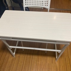 折りたたみ机&パイプ椅子セットの画像