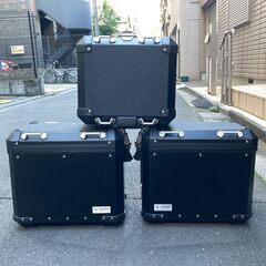 BMW R1250GS Adventure アルミケース3点セット（ブラック）の画像