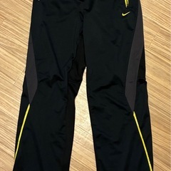 ナイキのジャージ(下メンズ)２本セットの画像