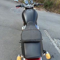 カワサキ　レストアベース　ゼファー400の画像