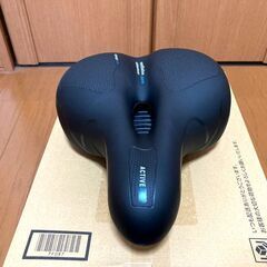 【手渡し限定】自転車用肉厚サドル　数回使用品の画像