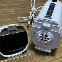 カークリーナー ハンディクリーナー 車用掃除機の画像