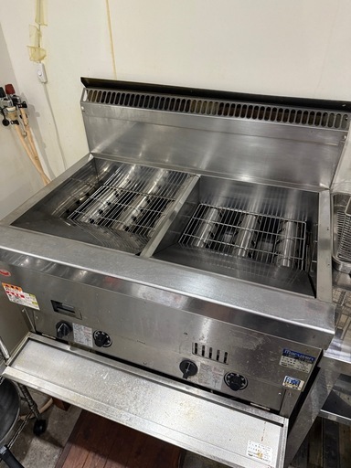 1月17日(土)午前中に引き取り可能な方33000円までお値下げします！業務用2槽フライヤー【マルゼン】MGF-C18WK