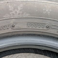 タンク　工賃こみ　２０２３年ダンロップ製冬タイヤ１６５／６５Ｒ１４　４本セットの画像