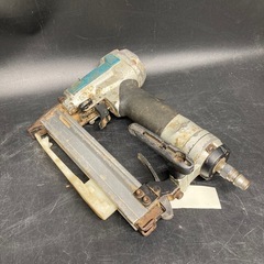 1179 makita エアタッカ 10mm AT1025A ※現状品の画像
