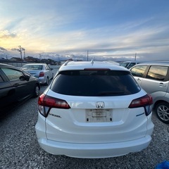 vezel hybrid 2014 white の画像