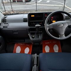 【総額コミコミ】広島発プライムゲート☆即日納車OK☆27年ハイゼットカーゴ　クルーズ　車検令和９年２月　ハイルーフ　４速オートマ　ABS　パワーウィンドウ　電動格納ミラー　フロントフォグライト　リア５面スモークフィルム　ABS　タイミングチェーン　☆取説　保証書☆　ディーラー系オートオークション仕入　軽自動車　軽バン　格安の画像