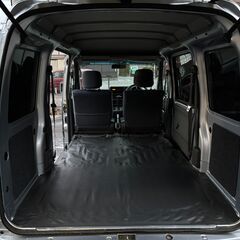 【総額コミコミ】広島発プライムゲート☆即日納車OK☆27年ハイゼットカーゴ　クルーズ　車検令和９年２月　ハイルーフ　４速オートマ　ABS　パワーウィンドウ　電動格納ミラー　フロントフォグライト　リア５面スモークフィルム　ABS　タイミングチェーン　☆取説　保証書☆　ディーラー系オートオークション仕入　軽自動車　軽バン　格安の画像