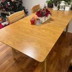 木製伸縮　ダイニングテーブルの画像