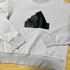 adidas トレーナー　Lの画像