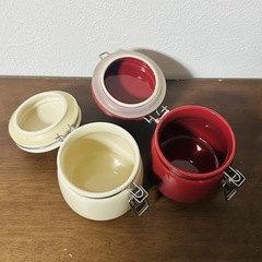 【新品】BEE HOUSE キャニスター　2個セット　陶器の画像