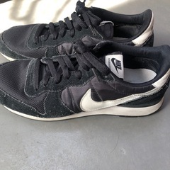NIKEメンズスニーカー※訳ありの画像
