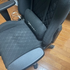 ゲーミングチェアの画像