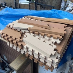 フロアマットの画像