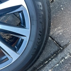 30アルファード・ヴェルファイア エグゼクティブラウンジの純正ホイール・タイヤ
の画像