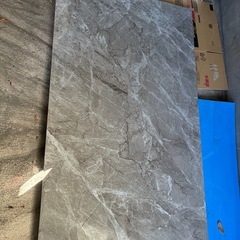 セラミックダイニングテーブルの画像