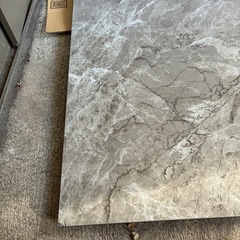 セラミックダイニングテーブルの画像