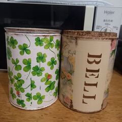 ⚠️0円出品⚠️デコパージュ缶2個(ハンドメイドの物)(ミルク缶サイズ)の画像