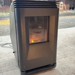 中古ペレットストーブオルコットの画像