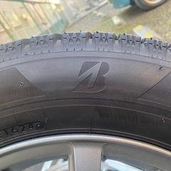 BRIDGESTONE スタッドレスタイヤ175/65r15/2024の画像