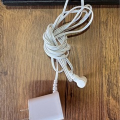 L0411 IRISOHYAMA アイリスオーヤマ コードレススティッククリーナー 掃除機 充電式 紙パック 2023年製の画像