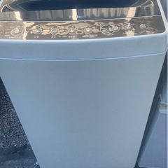 ⭕️配達無料です⭕️SHARP137リットル冷蔵庫と4.5キロ風乾燥付き洗濯機です⭕️の画像