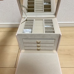 【新品未使用】Vlando アクセサリーボックスの画像