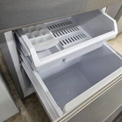 J8714 【リユースのサカイ柏店】 AQUA アクア 冷蔵庫 ブラッシュシルバー AQR-13K-S 126L 2ドア 右開きタイプ 冷凍室 46L 2021年 クリーニング済みの画像