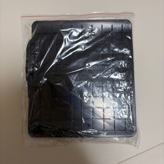 ノートパソコンスタンド　折りたたみ式　アルミ製の画像