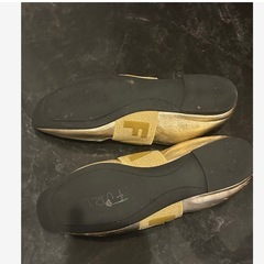 FURLA  フルラ　ゴールド　パンプス　あげますの画像