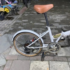 【5747】折り畳み　20インチ　7,200円（防犯・税込）の画像
