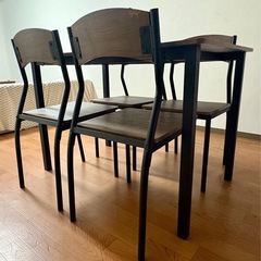 【差し上げます・12/14〜16受け渡し】ダイニングテーブルセット 椅子4脚の画像