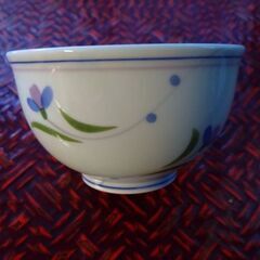 お湯のみ美品です。37個ありますがいくつでもどうぞ。ブランドはわかりません。の画像