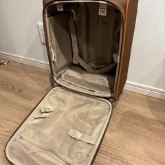 キャリーケースの画像