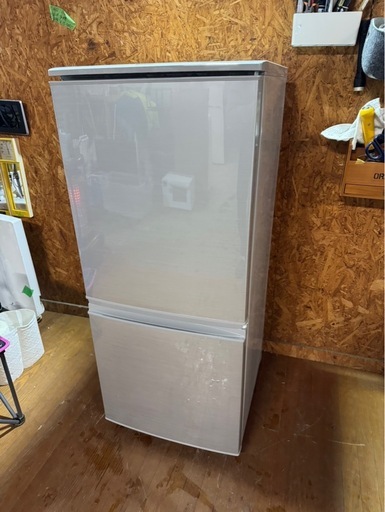 AQUA 2ドア冷蔵庫 200L AQR-20E3 2023年製 動作確認済【こちらは店舗 
