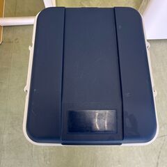 【リサイクルショップ ピカソ 小松原】🗑️✨分別できる！フタ付きゴミ箱 45L（ネイビー×ホワイト）✨🗑️★6893★の画像