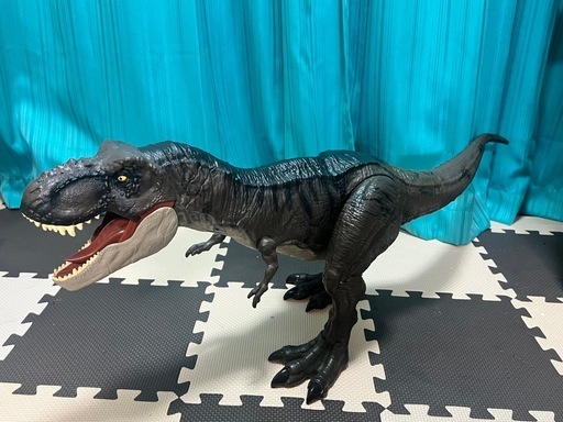 ティラノサウルス