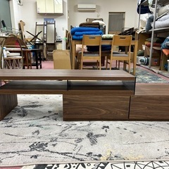 モデルルーム展示品長さ可変のローボードの画像