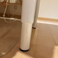 机・テーブルの画像