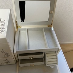 Francfranc収納バイカラージュエリーボックス（写真右側の画像
