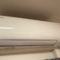 ダイキン　エアコン4台(18畳1台、6畳3台)の画像