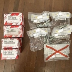 ランドクルーザープラド純正新品リアハブショックアブソーバースプリングユニバーサルの画像