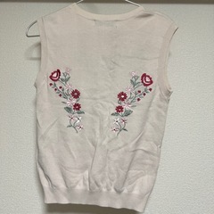 リランドチュール　トップスの画像