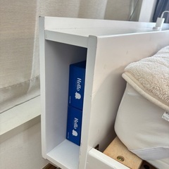 ★ダブルベッド　ホワイト系美品★の画像