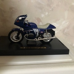バイクの模型の画像